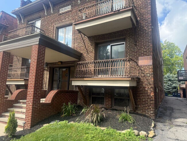 Foto del edificio - 2773 Hampshire-Unit 10