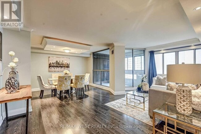 Photo du bâtiment - 1580-1580 Mississauga Vly Blvd