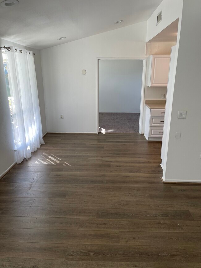 Building Photo - 26749 Oak Crossing Rd
