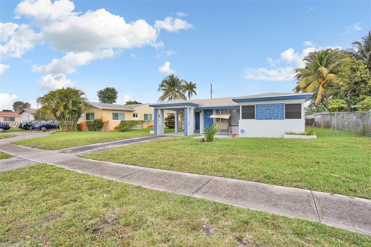 Foto principal - 6931 SW 27th Ct