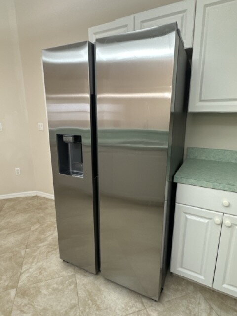 Building Photo - Spacious 2-Bed, 2-Bath Home in Venice with...