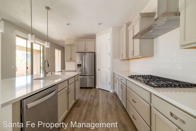 Building Photo - 3 br, 2.5 bath House - 4931 Venado Peak