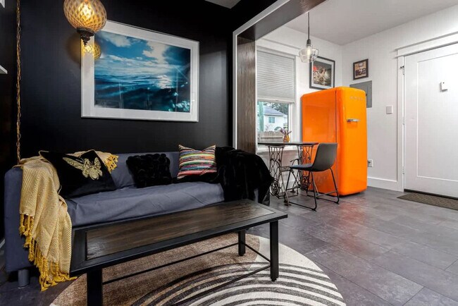 Foto del edificio - 205 Third Street Southeast-SI ID1502045P