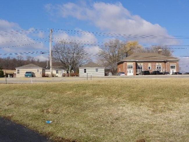 Building Photo - 4912 Packers Ave