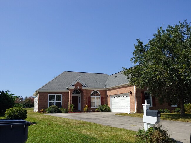 Building Photo - 5011 Bowline Ct