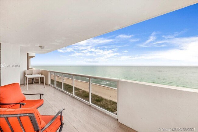 Building Photo - 5757 Collins Ave