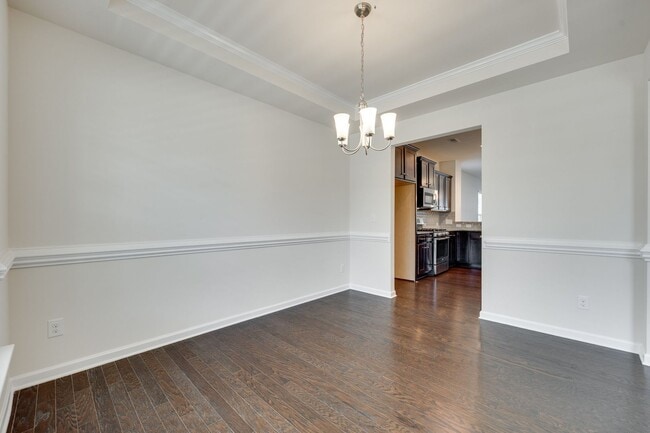 Building Photo - Beautiful 4-bed, 3.5 bath with Primary on the main level in Cameron Creek of Fabulous Fort Mill!