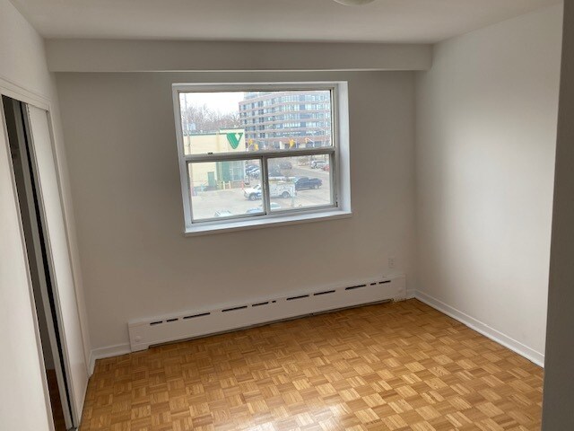 Photo du bâtiment - 1 Bedroom Lakeside Unit