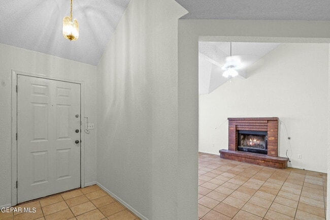 Building Photo - 11895 Stone Castle Dr