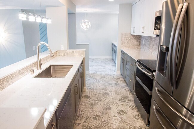 Foto del edificio - 3710 26th Pl W