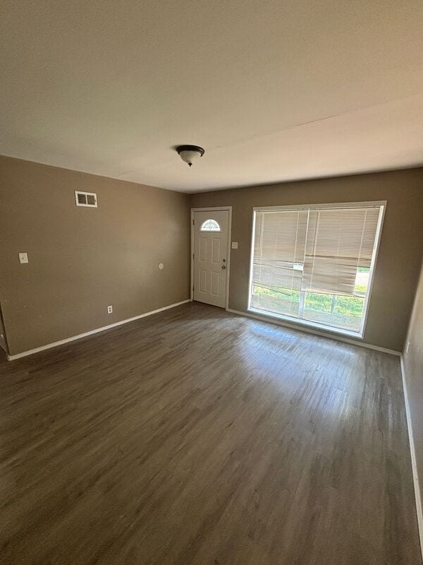 Building Photo - 4001 Cranberry Ln