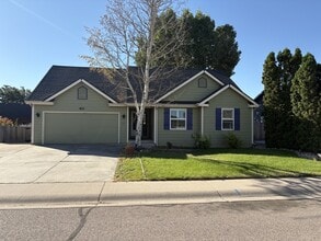 Building Photo - 611 Cornerstone Dr