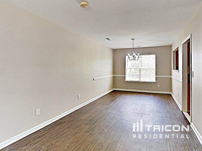 Building Photo - 522 Tansy Dr