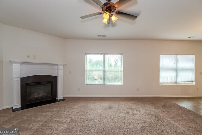 Building Photo - 3563 Walking Stick Way NE