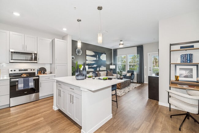 Interior Photo - Ascend Nona West