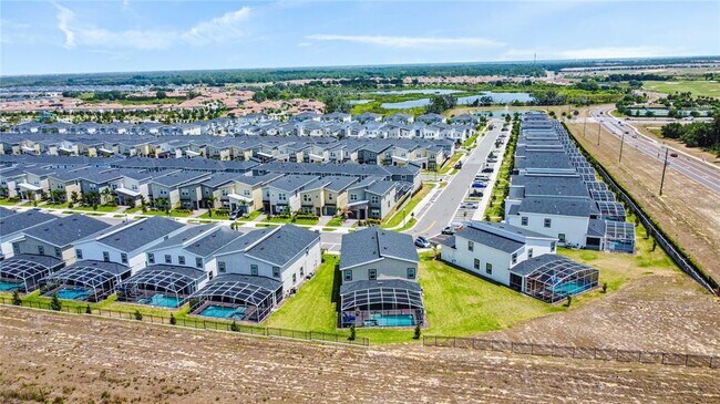 Building Photo - 9084 Sommerset Hills Dr