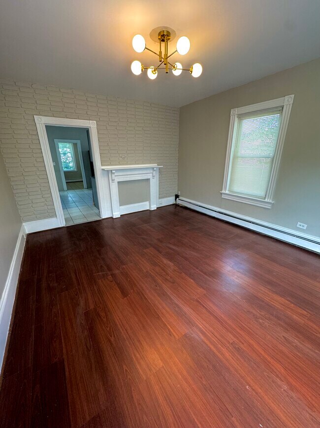 Living room - 88 Berkshire St