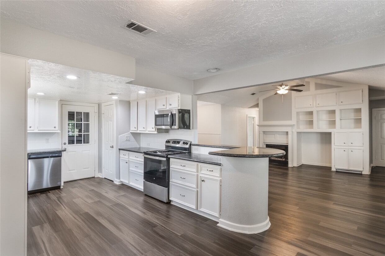 Foto principal - 12757 Lake Conroe Hills Dr