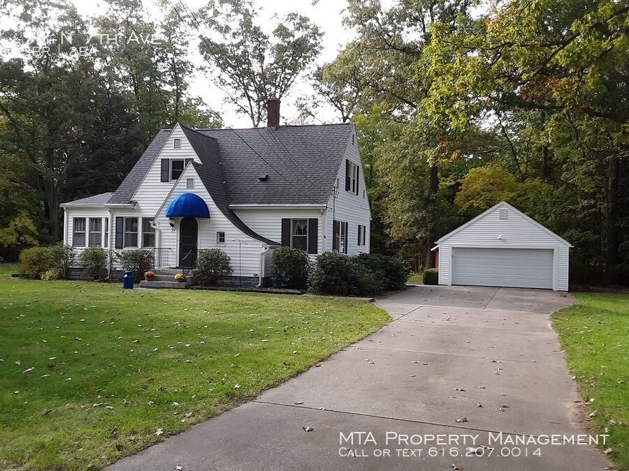 Primary Photo - Beautiful 3 Bedroom Fruitport Home