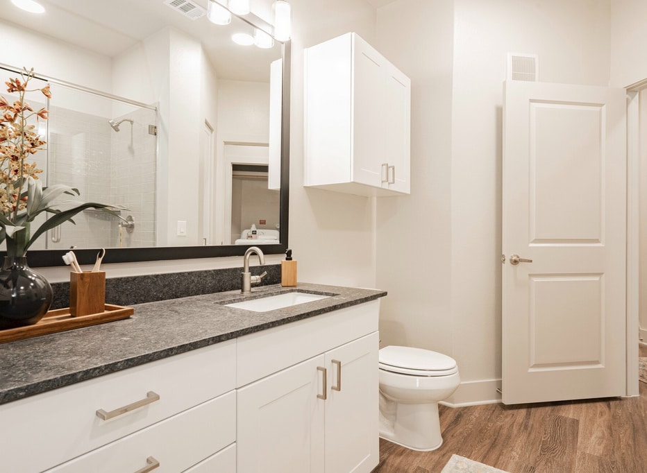 Photo - 1310 N Main St-31124
