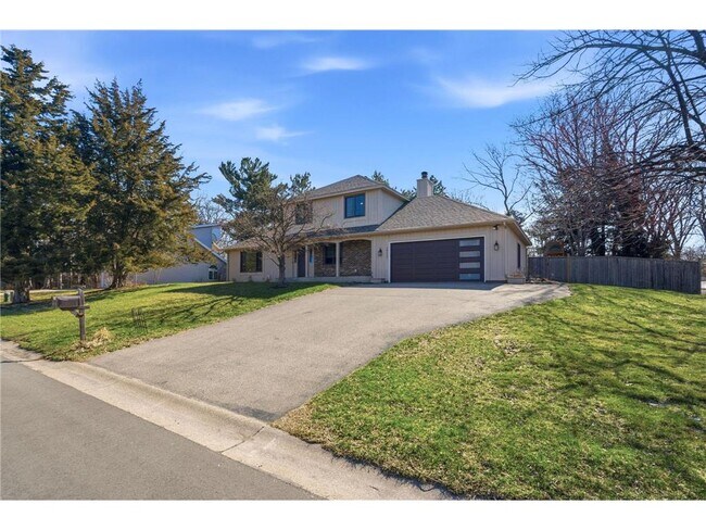 Foto del edificio - 10427 Brown Farm Cir
