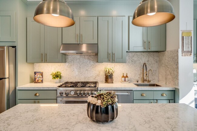 Foto del edificio - Cole Valley/Ashbury Heights: Remodeled Fla...