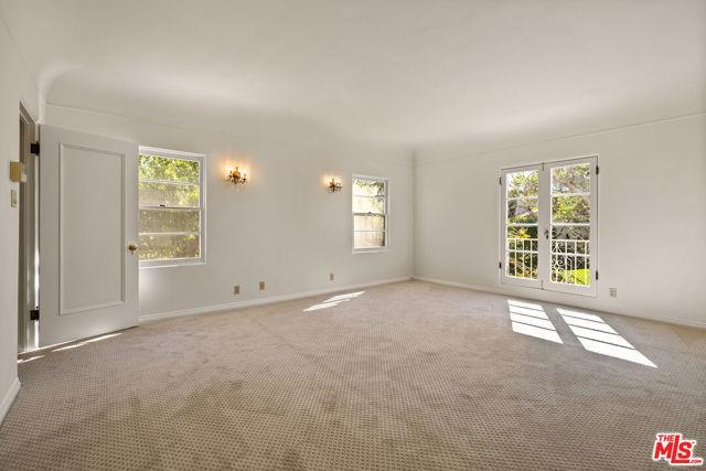 Building Photo - 470 S Rodeo Dr