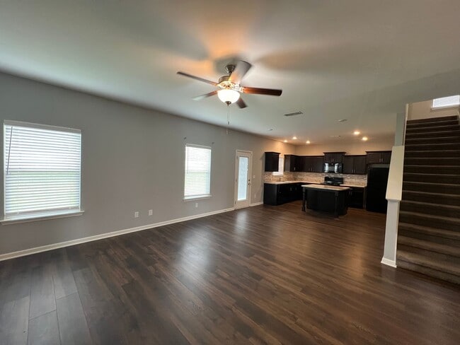 Building Photo - Half Off First Month's Rent! Gorgeous 3 BR 2.5 Bath Home in Cantrell Farms - Smyrna!