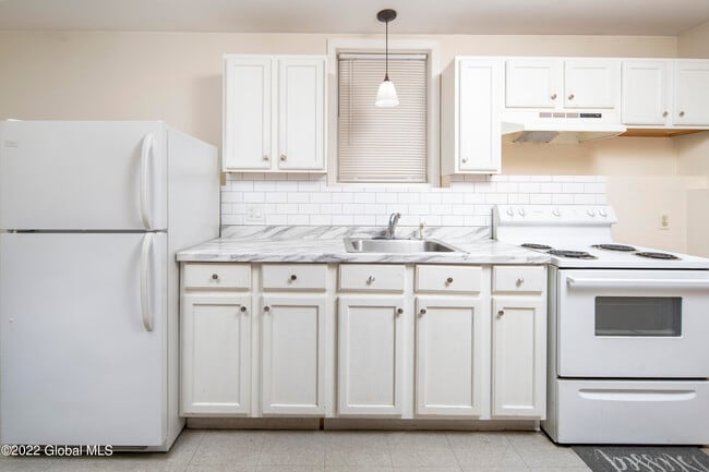 Building Photo - 1261 NY-7