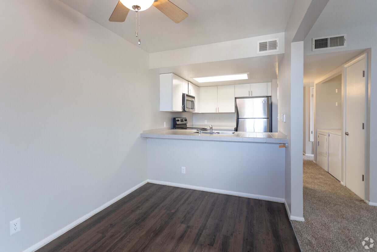 The Grove at Tramway Apartments 12050 Candelaria Rd NE Albuquerque