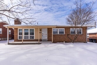 Building Photo - 3704 Greenwich Rd