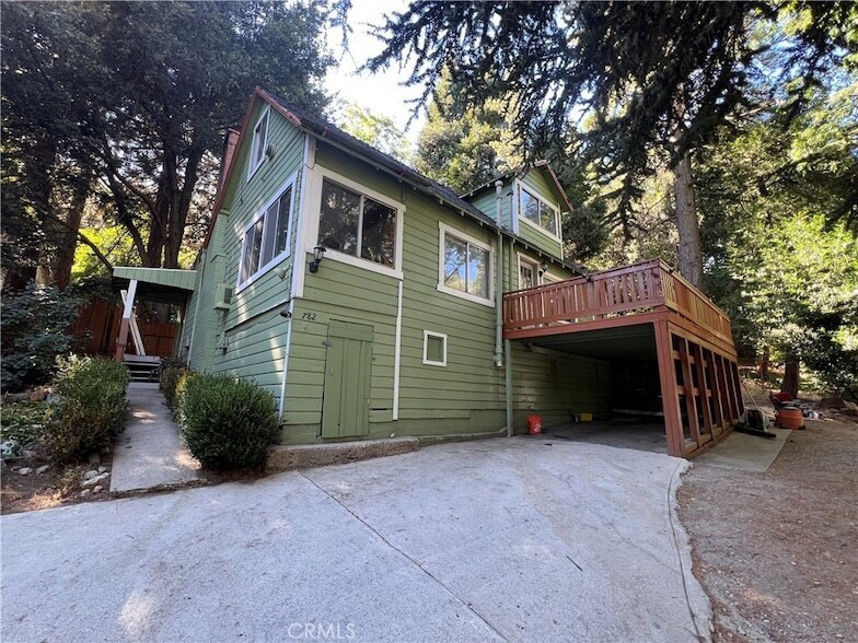 Foto principal - 782 N Village Ln