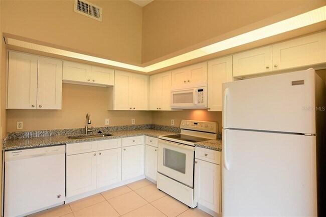Building Photo - 3115 Yorych Ln