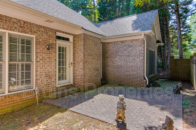 Building Photo - 8 Indigo Cove