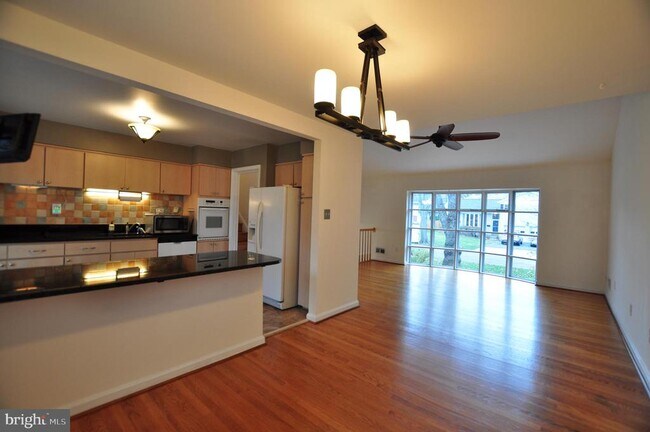 Foto del edificio - 6400 Westland Rd