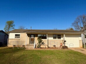 Building Photo - 4920 S Maybelle Ave