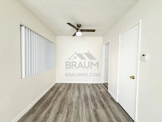 Foto del edificio - 5433 Sepulveda Blvd