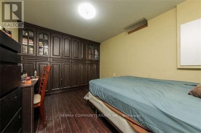 Building Photo - 93 Muskox Dr