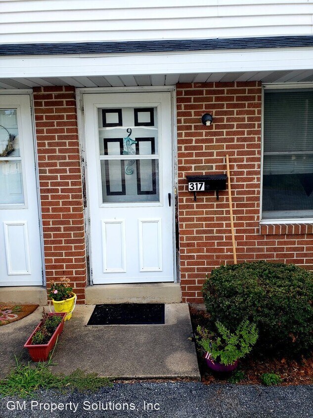 309 N Cherry Alley, Elizabethtown, PA 17022 House Rental in