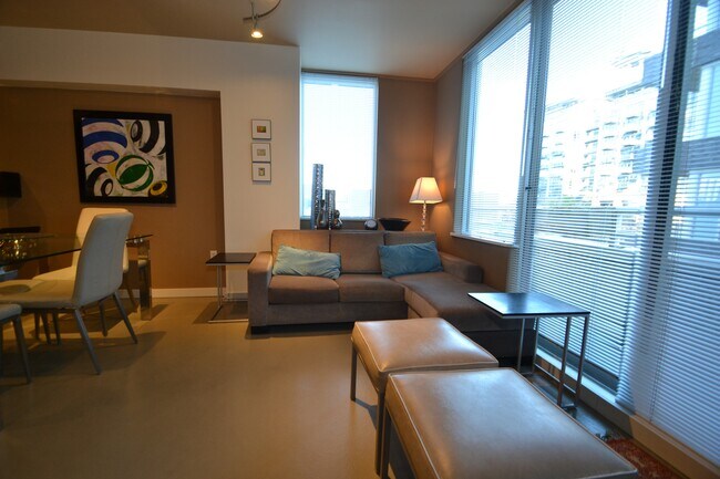 Foto del edificio - 2600 2nd Ave