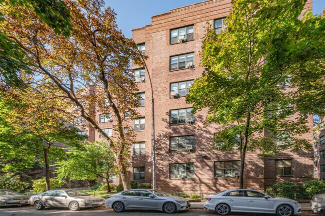 Building Photo - 3420 79th St