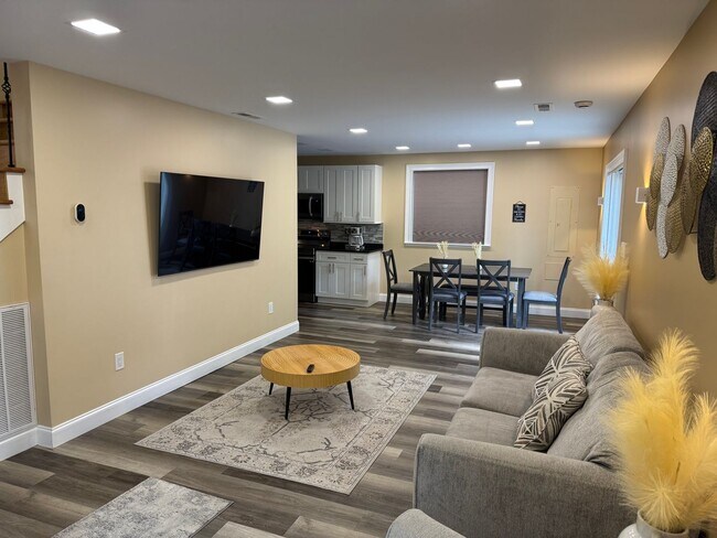 Foto del edificio - 3402 Birds Creek Rd