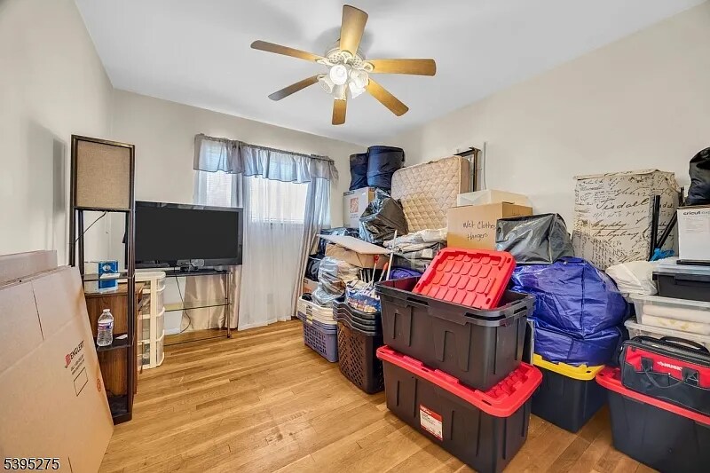 Foto del edificio - 19 Winston Dr