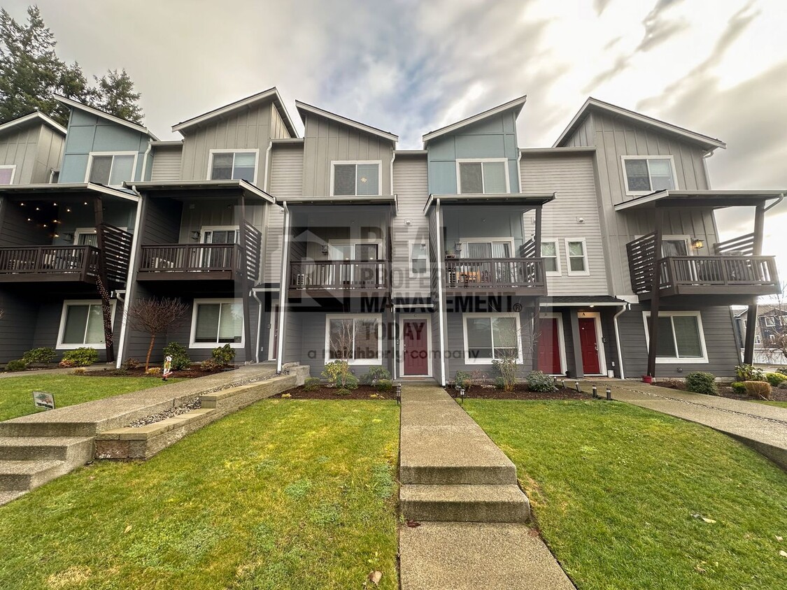 Foto principal - Spacious 2 Bedroom Condo in Puyallup!