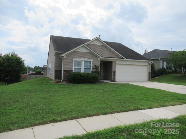 Building Photo - 122 Anastasia Ln