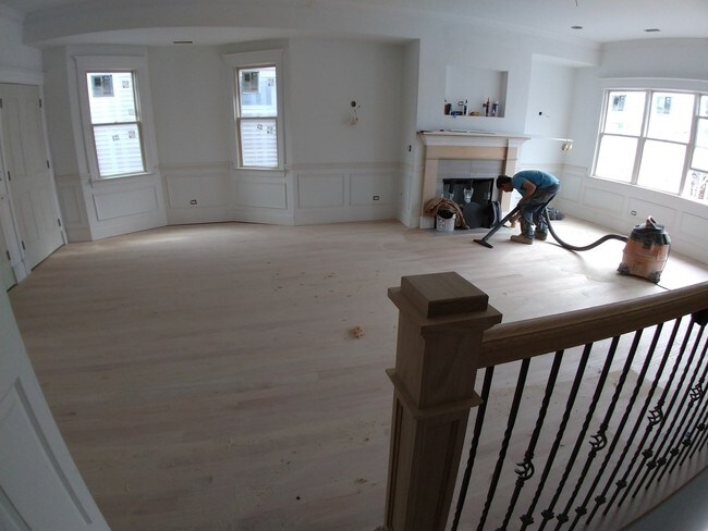 Building Photo - 1442 W Cullom Ave