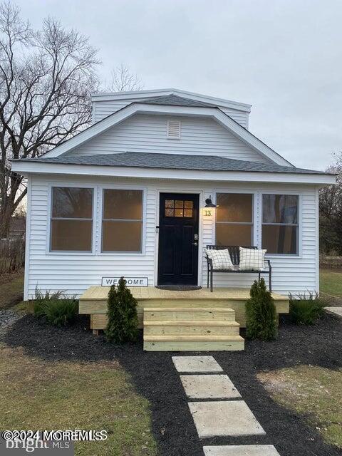 Primary Photo - 13 Temple Ave