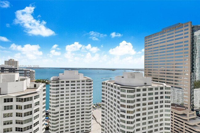Foto del edificio - 950 Brickell Bay Dr