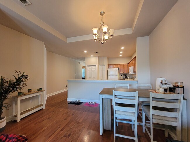 Building Photo - 5521 Hampton Woods Way