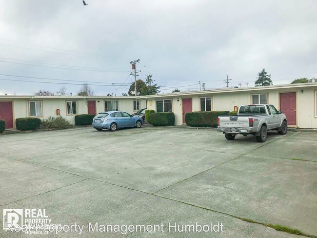 Foto del edificio - 2082 Quaker St